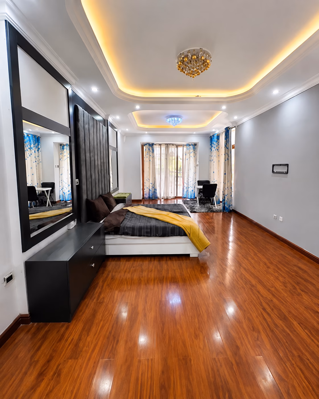 6 bed room Villa in  Bole for sale photo 4