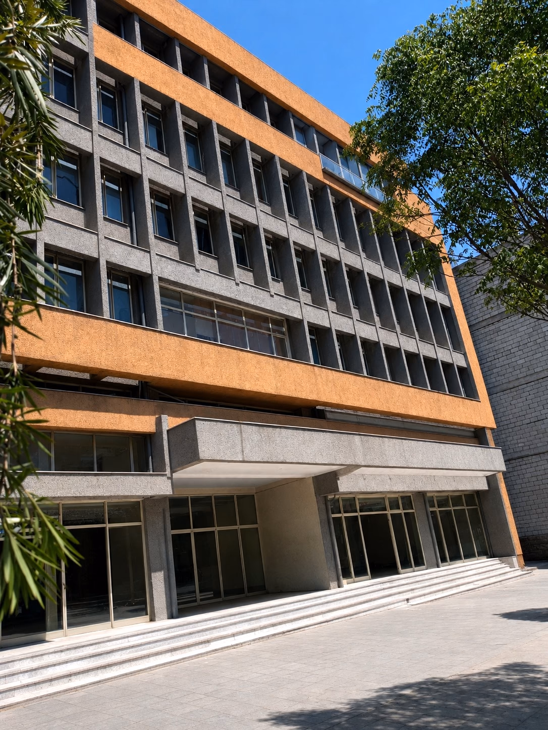 G 5 building  for sale at Ayat photo 3